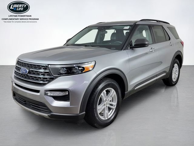 Certified 2024 Ford Explorer XLT w/ Equipment Group 202A AWD/4WD image 8