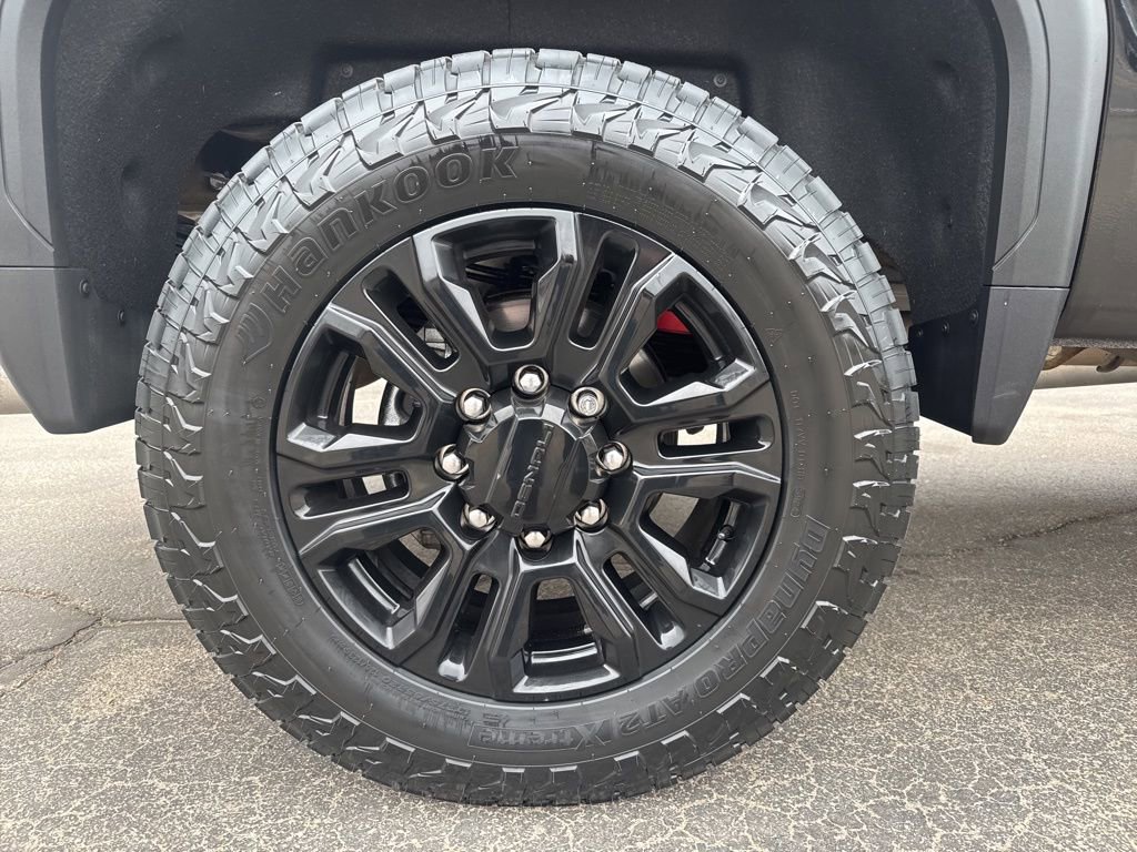 Used 2023 GMC Sierra 3500 Denali w/ Denali Black Diamond Edition AWD/4WD image 10