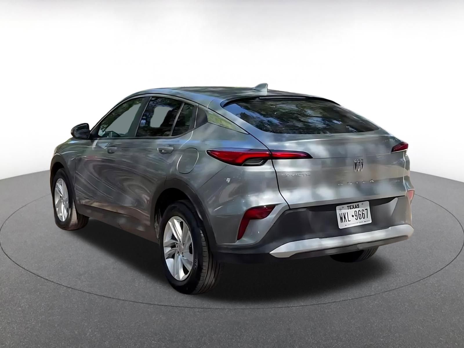 Used 2025 Buick Envista Preferred image 11