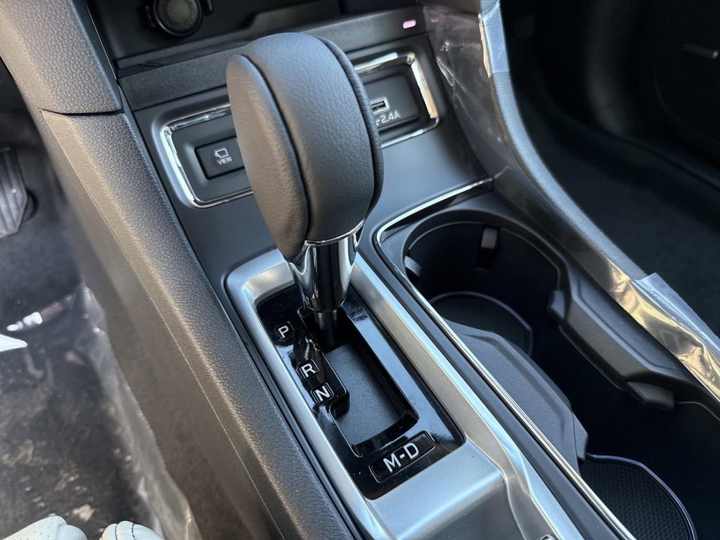 New 2025 Subaru Ascent Limited image 32