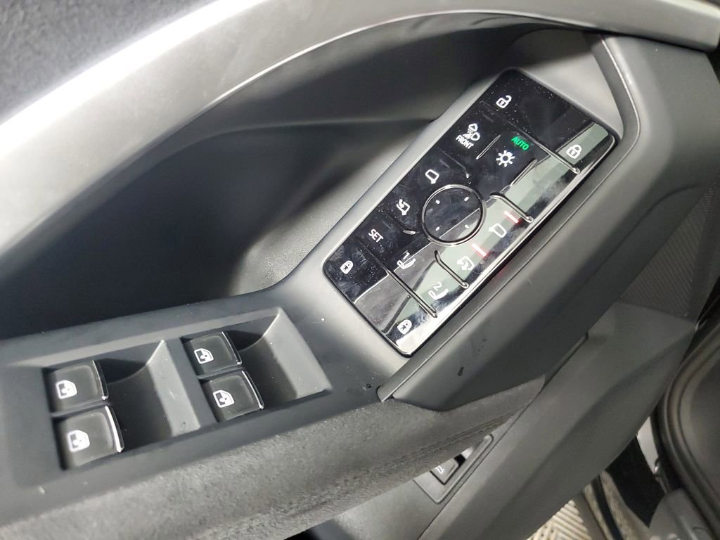 New 2025 Audi SQ5 Premium Plus AWD/4WD image 19