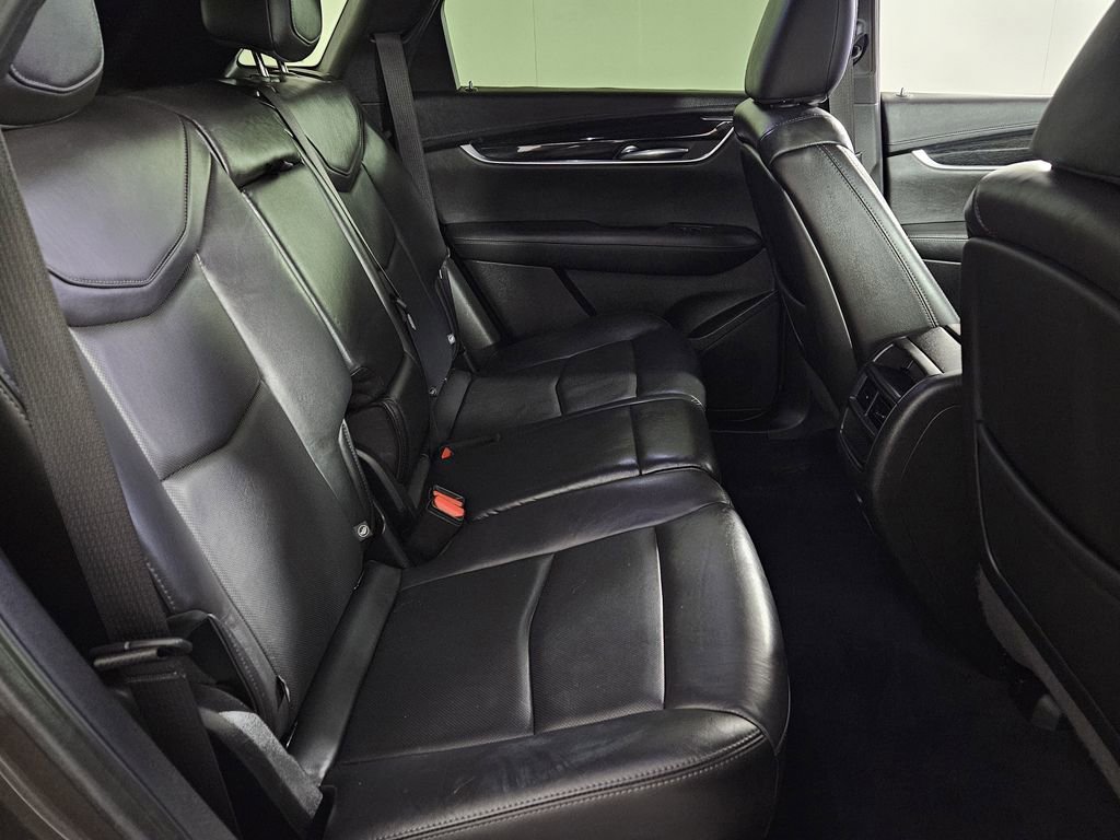 Used 2020 Cadillac XT5 Premium Luxury FWD image 32