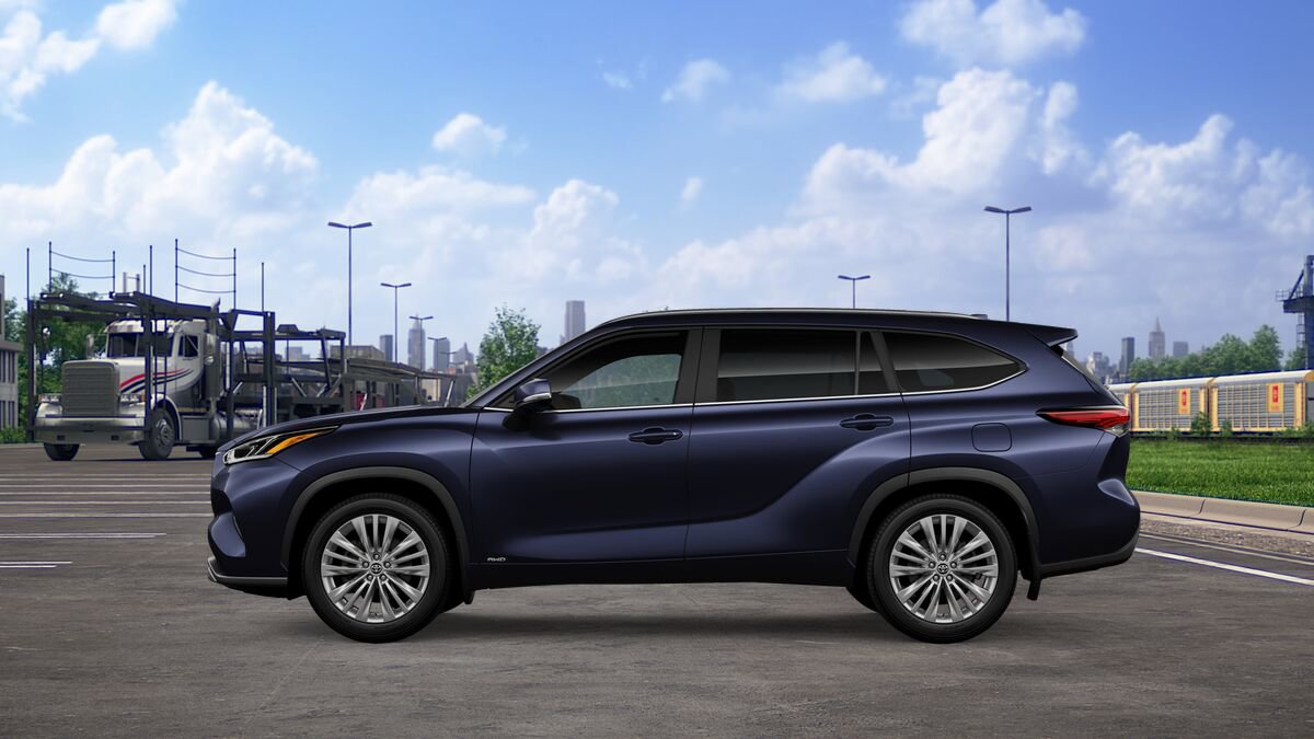 New 2026 Toyota Highlander Platinum image 4