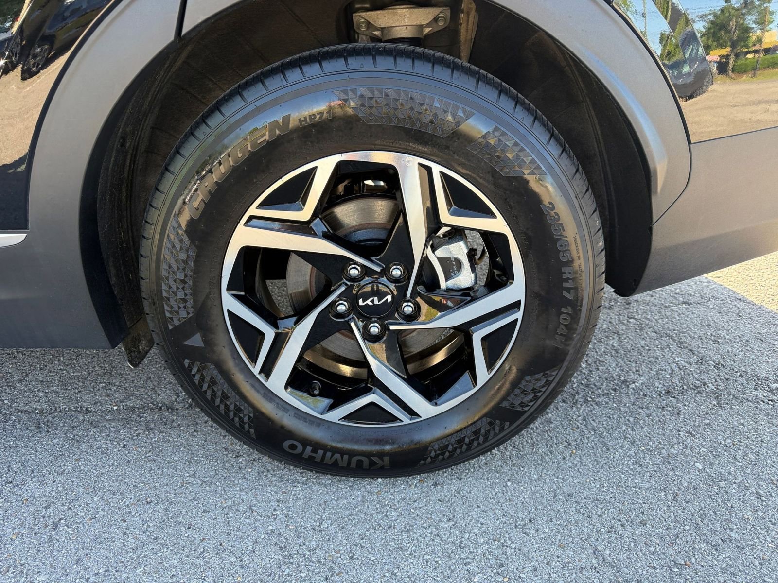 Used 2025 Kia Sportage LX FWD image 29