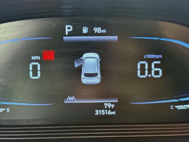 Used 2024 Hyundai Venue SEL FWD image 15