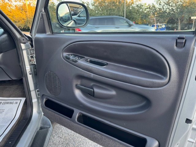 Used 2002 Dodge Ram 2500 Truck 2WD Quad Cab image 17