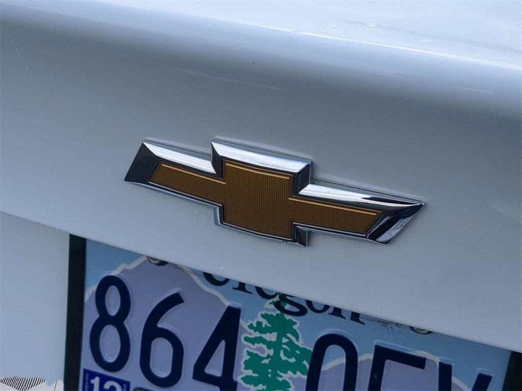 Used 2022 Chevrolet Malibu LT image 24