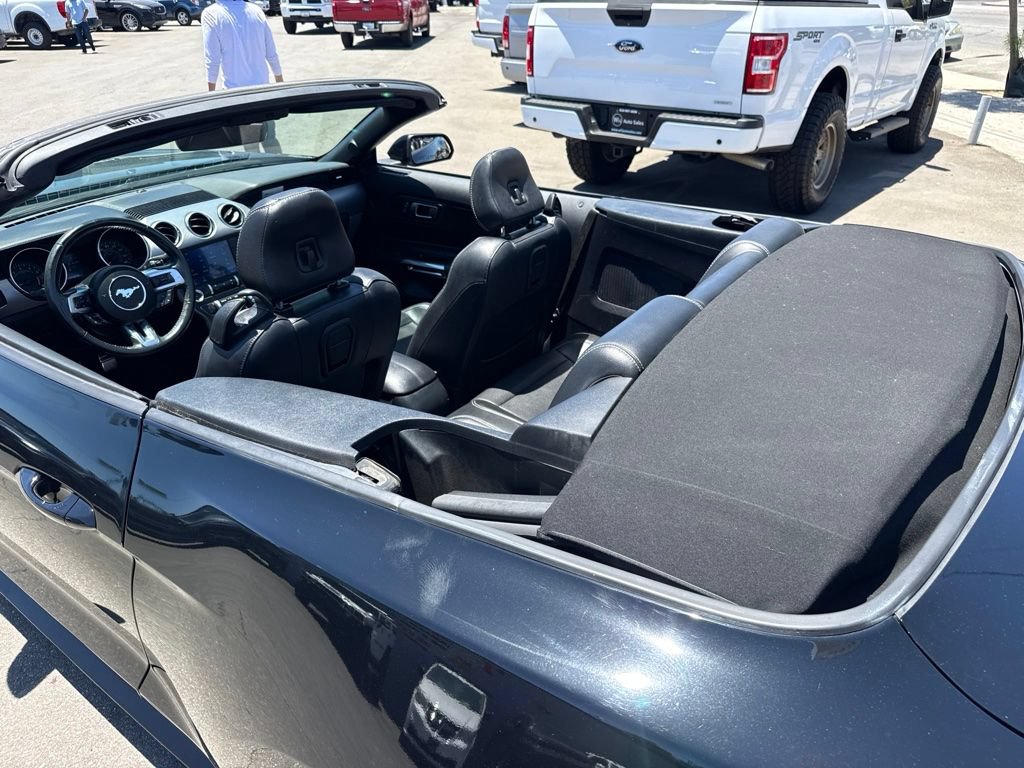 Used 2022 Ford Mustang Premium RWD image 18