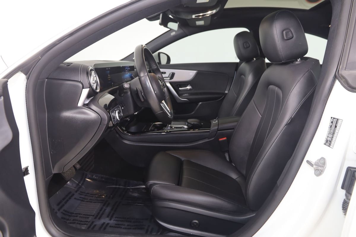 Used 2021 Mercedes-Benz CLA 250 4MATIC w/ Premium Package image 11