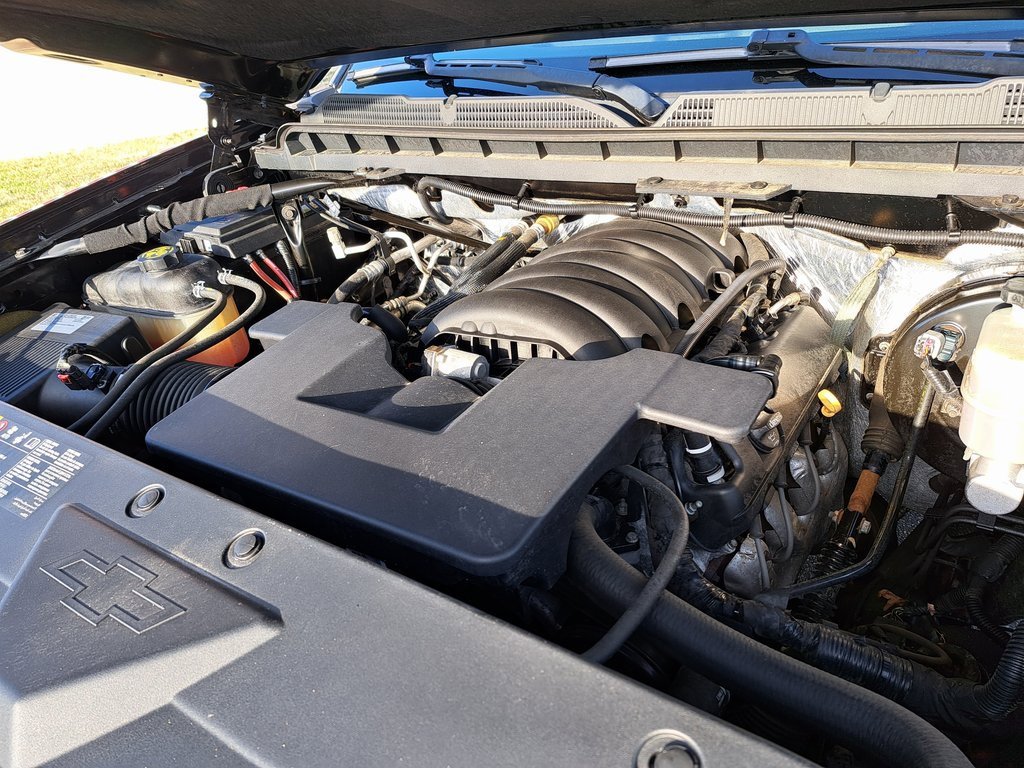 Used 2018 Chevrolet Silverado 1500 LT w/ All Star Edition image 31