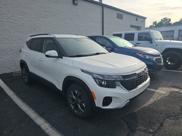 Certified 2024 Kia Seltos S AWD/4WD image 7