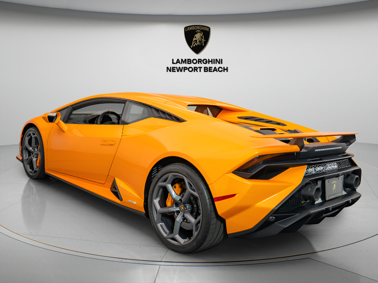 Used 2023 Lamborghini Huracan Tecnica RWD image 4