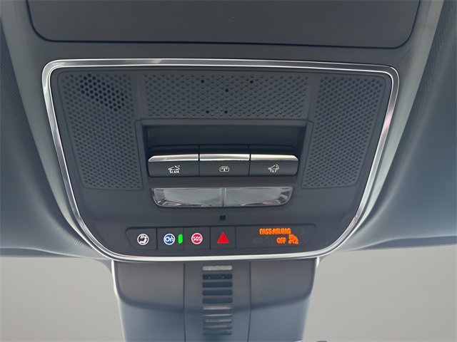 New 2026 Chevrolet Traverse RS image 13