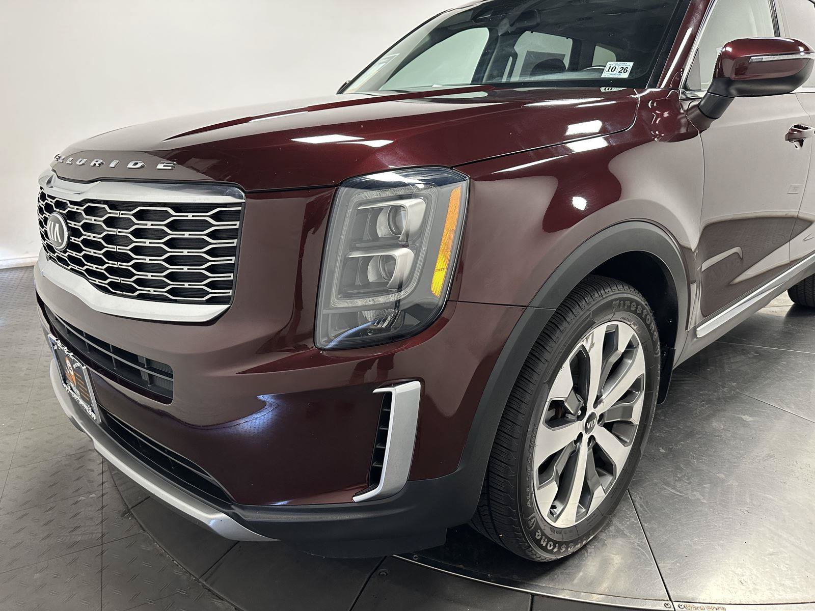 Used 2021 Kia Telluride EX w/ EX Premium Package FWD image 7