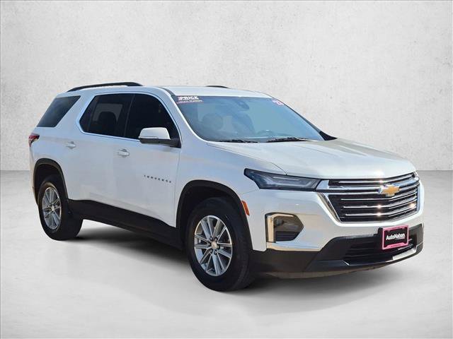 Used 2023 Chevrolet Traverse LT FWD image 3