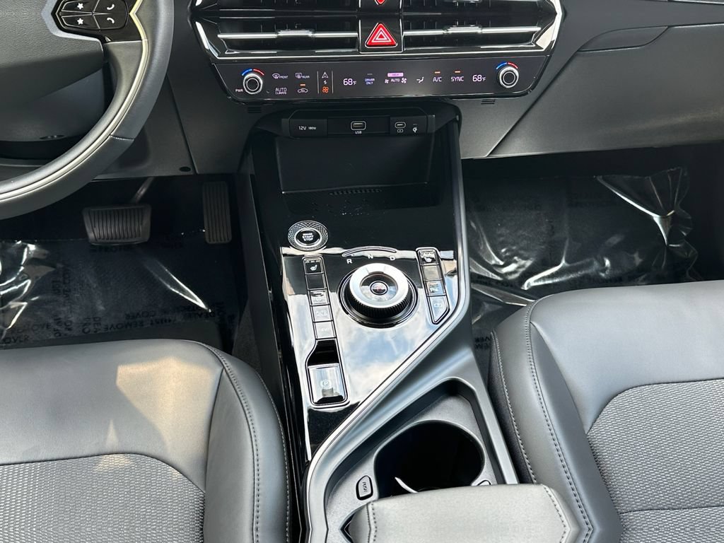 Certified 2023 Kia Niro EX w/ EX Cold Weather Package FWD image 15