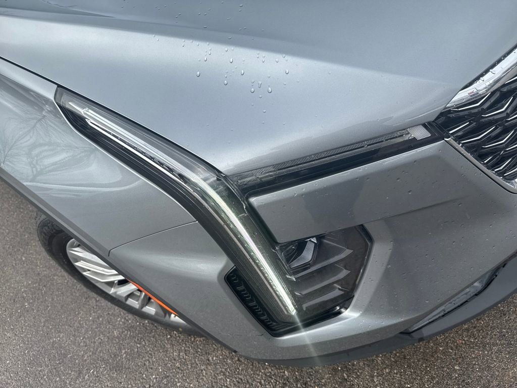 Used 2024 Cadillac XT4 Premium Luxury image 36