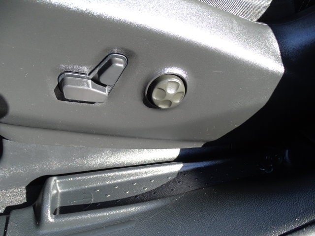 Certified 2026 Chrysler Pacifica Select FWD image 3
