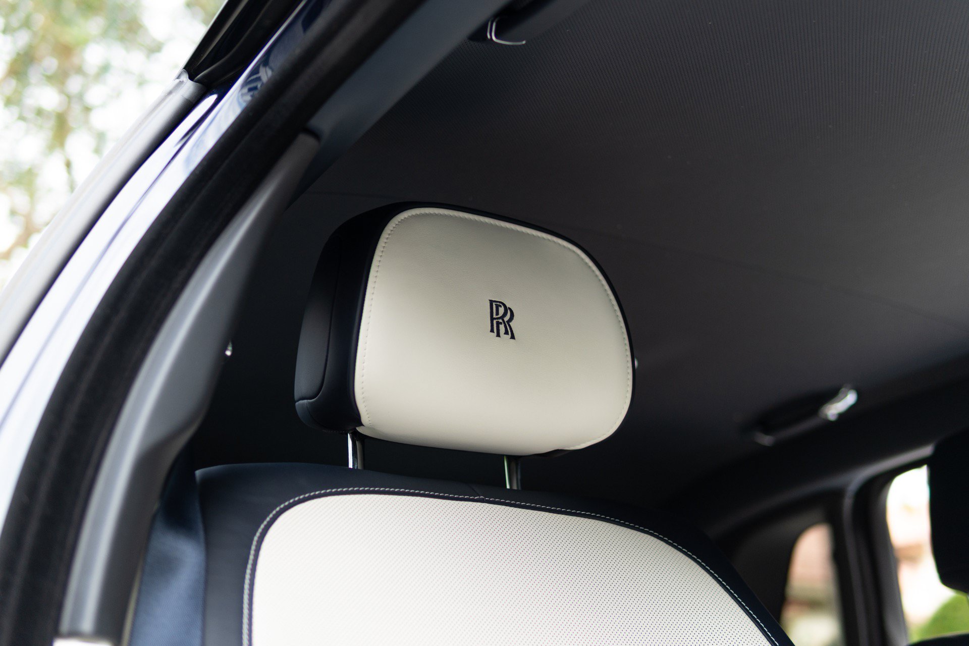 Used 2023 Rolls-Royce Ghost Black Badge w/ Black Badge Ghost Package AWD/4WD image 55