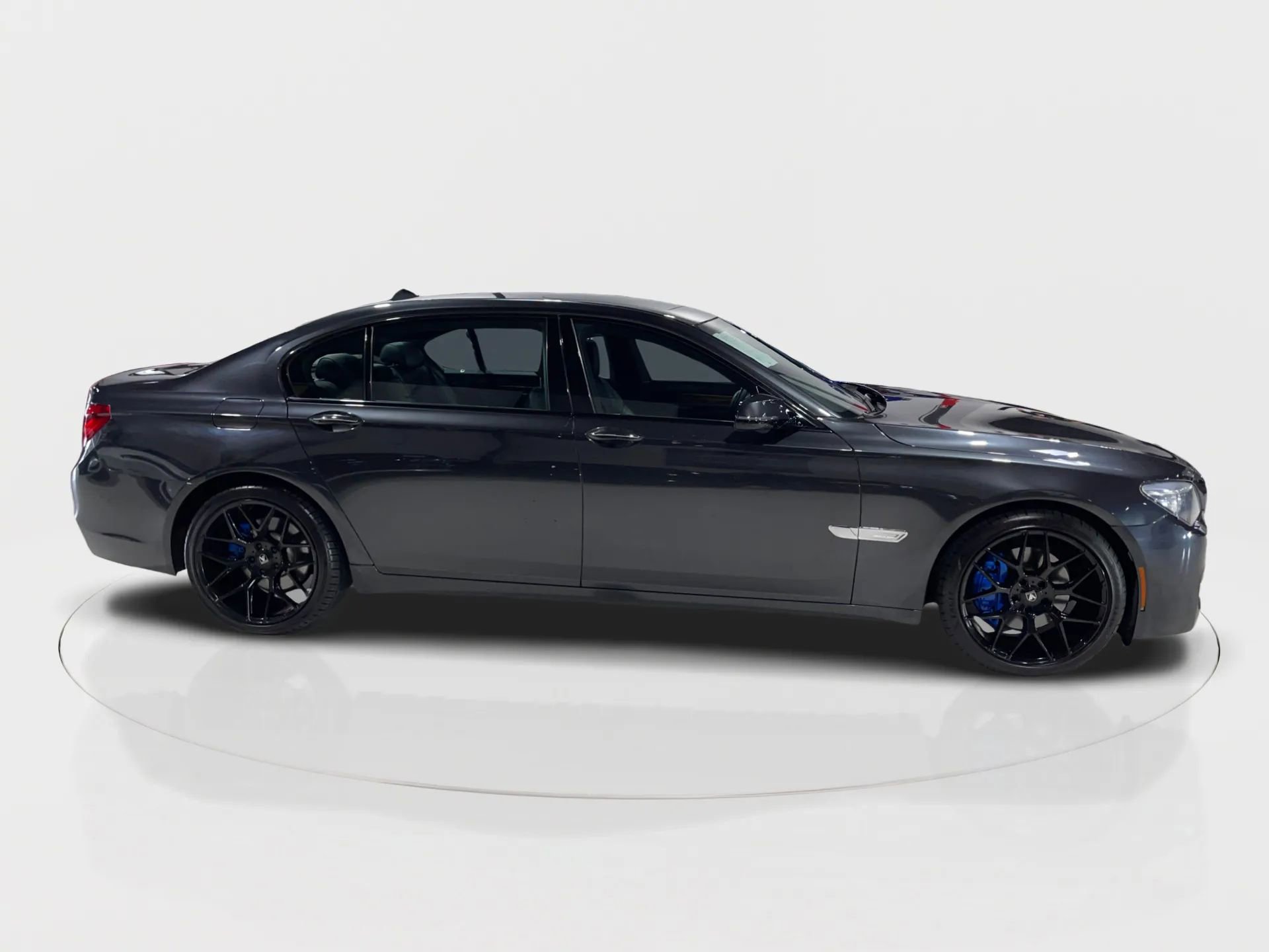 Used 2013 BMW 740Li image 12