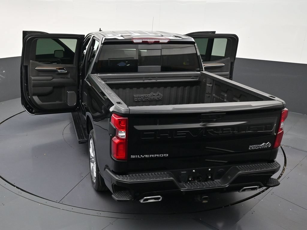 Used 2024 Chevrolet Silverado 1500 High Country AWD/4WD image 33