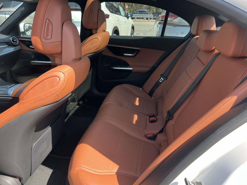 Used 2023 Mercedes-Benz C 300 4MATIC Sedan image 12