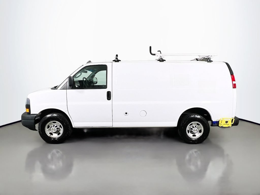 Used 2022 Chevrolet Express 2500 RWD image 8