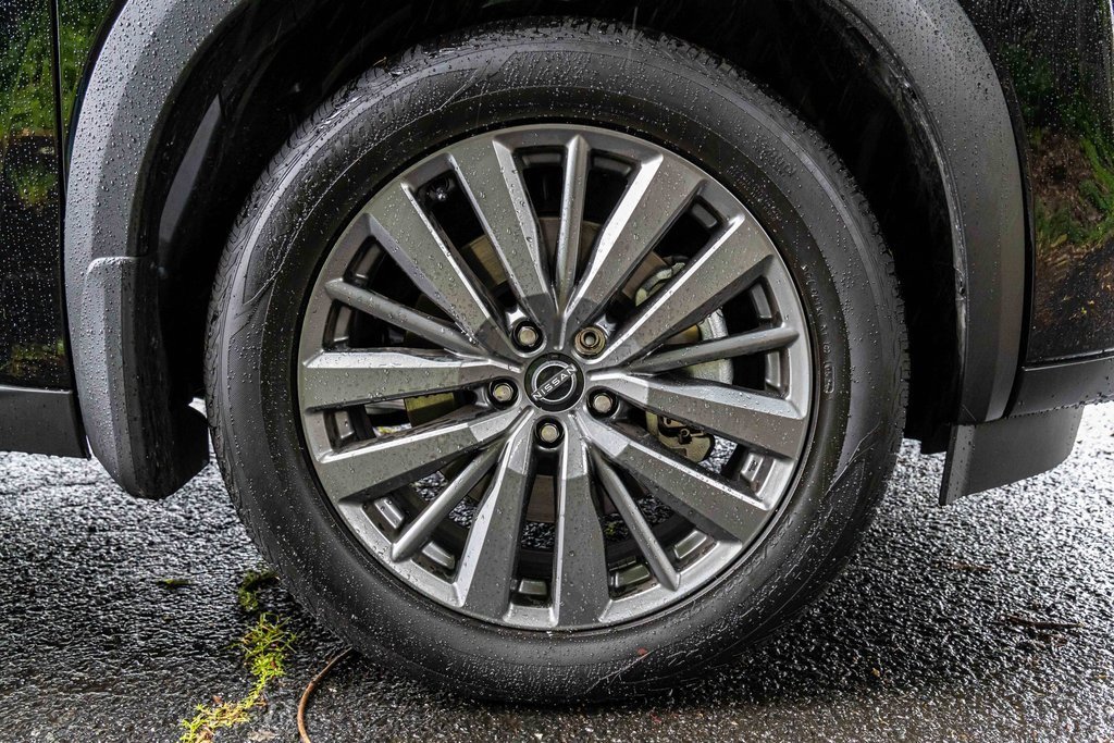 Certified 2025 Nissan Pathfinder SL w/ SL Premium Package image 28