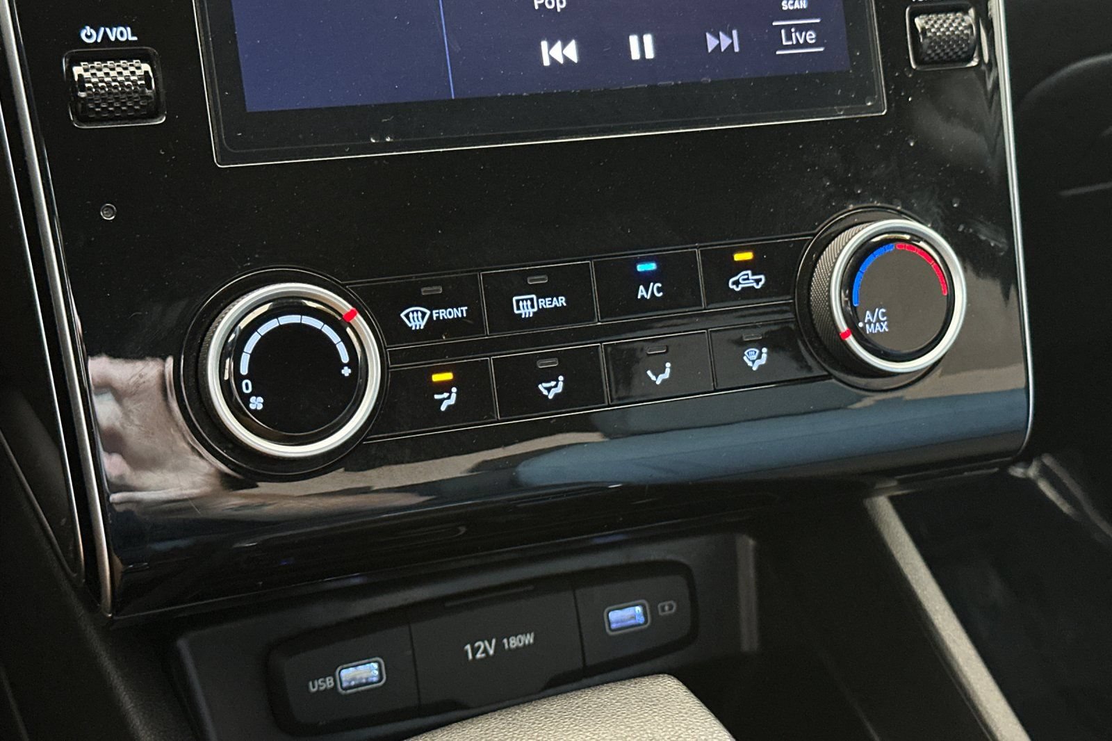 Used 2022 Hyundai Santa Cruz SEL AWD/4WD image 18
