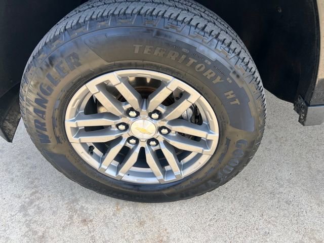 Used 2023 Chevrolet Colorado LT AWD/4WD image 11