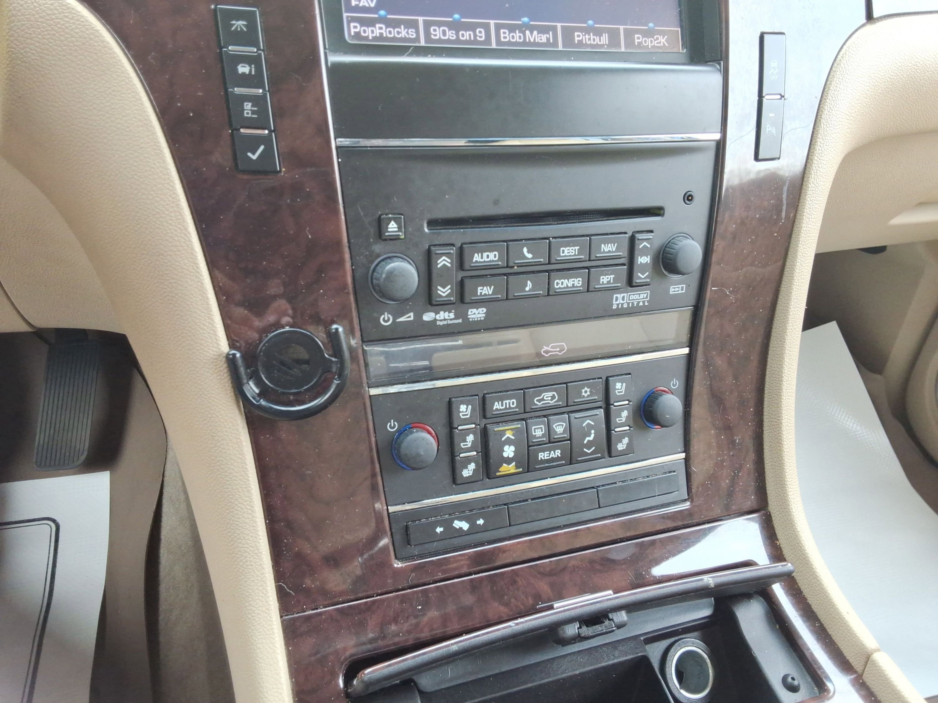 Used 2012 Cadillac Escalade ESV Luxury image 15