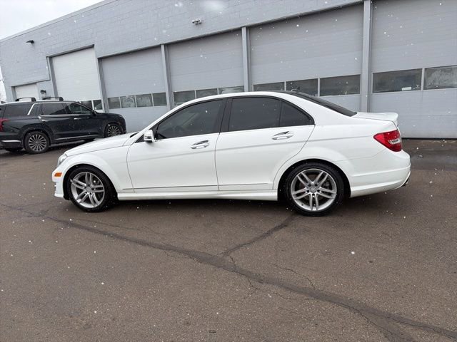 Used 2014 Mercedes-Benz C 300 4MATIC Sedan image 16