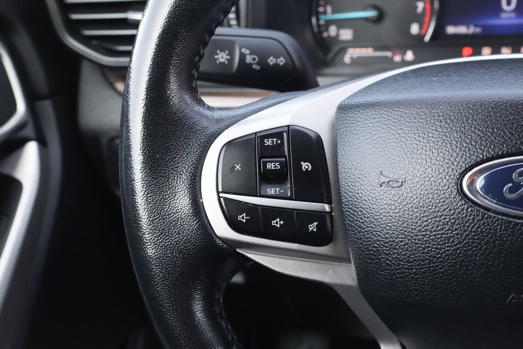Used 2022 Ford Explorer XLT image 22