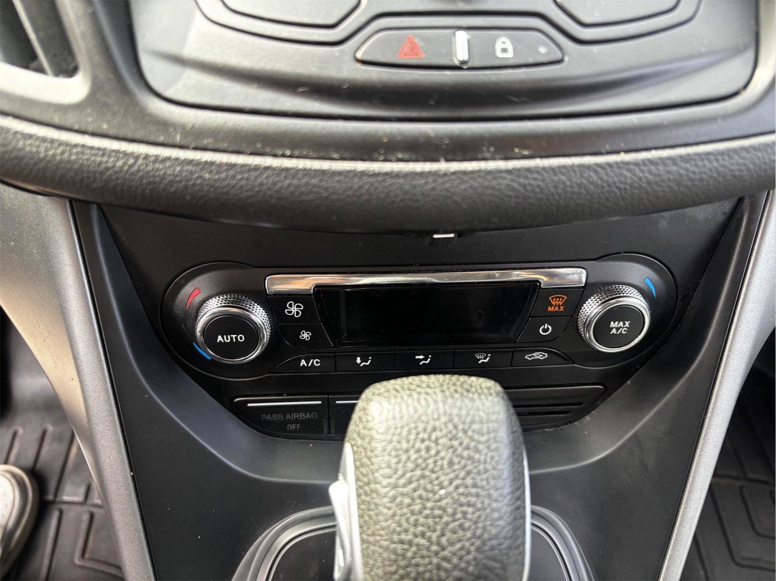 Used 2014 Ford Escape SE w/ Equipment Group 201A FWD image 21
