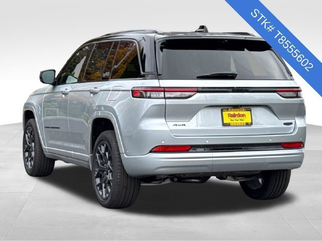 New 2026 Jeep Grand Cherokee Summit w/ Obsidian Package AWD/4WD image 4