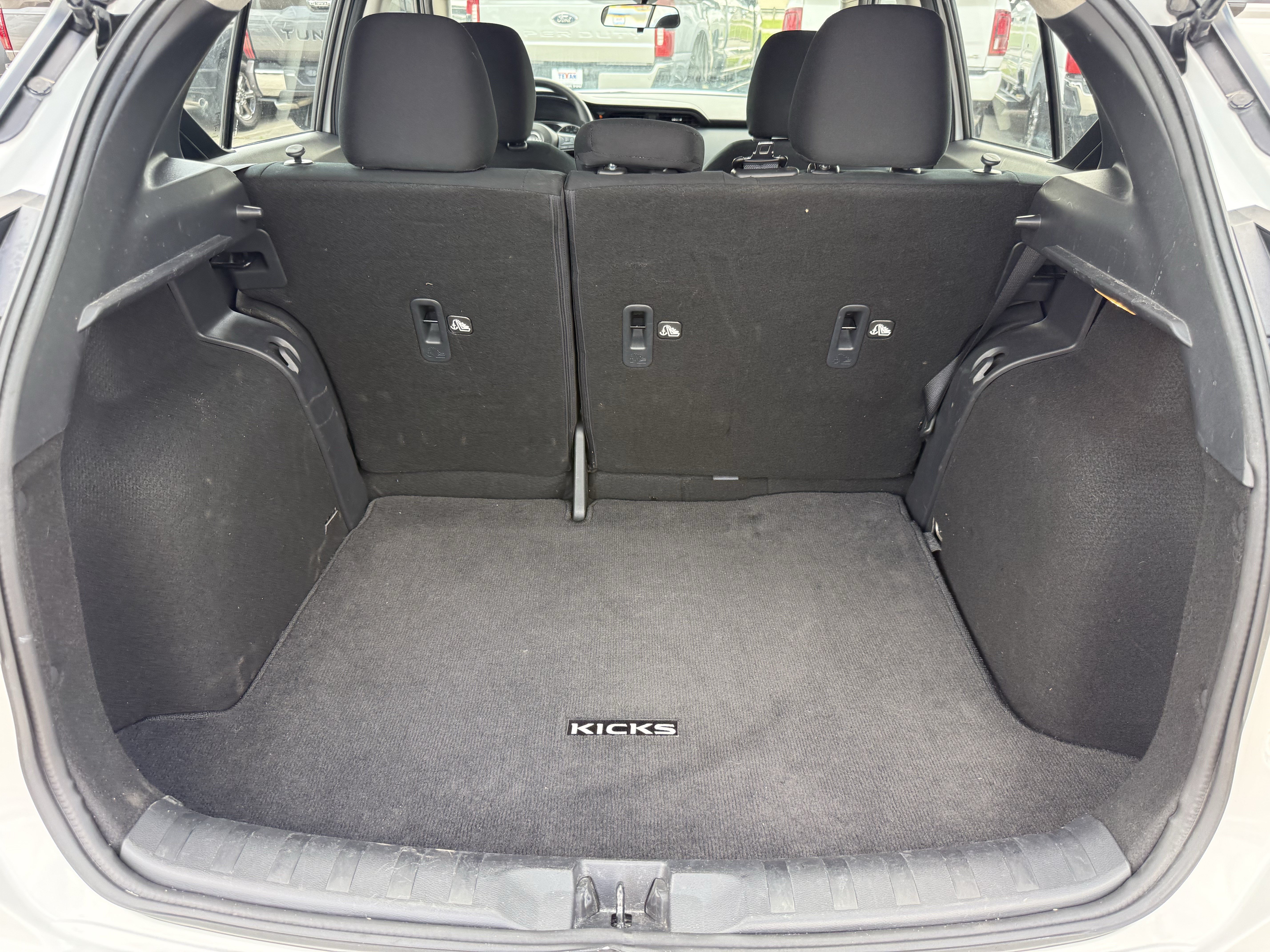 Used 2024 Nissan Kicks S FWD image 31