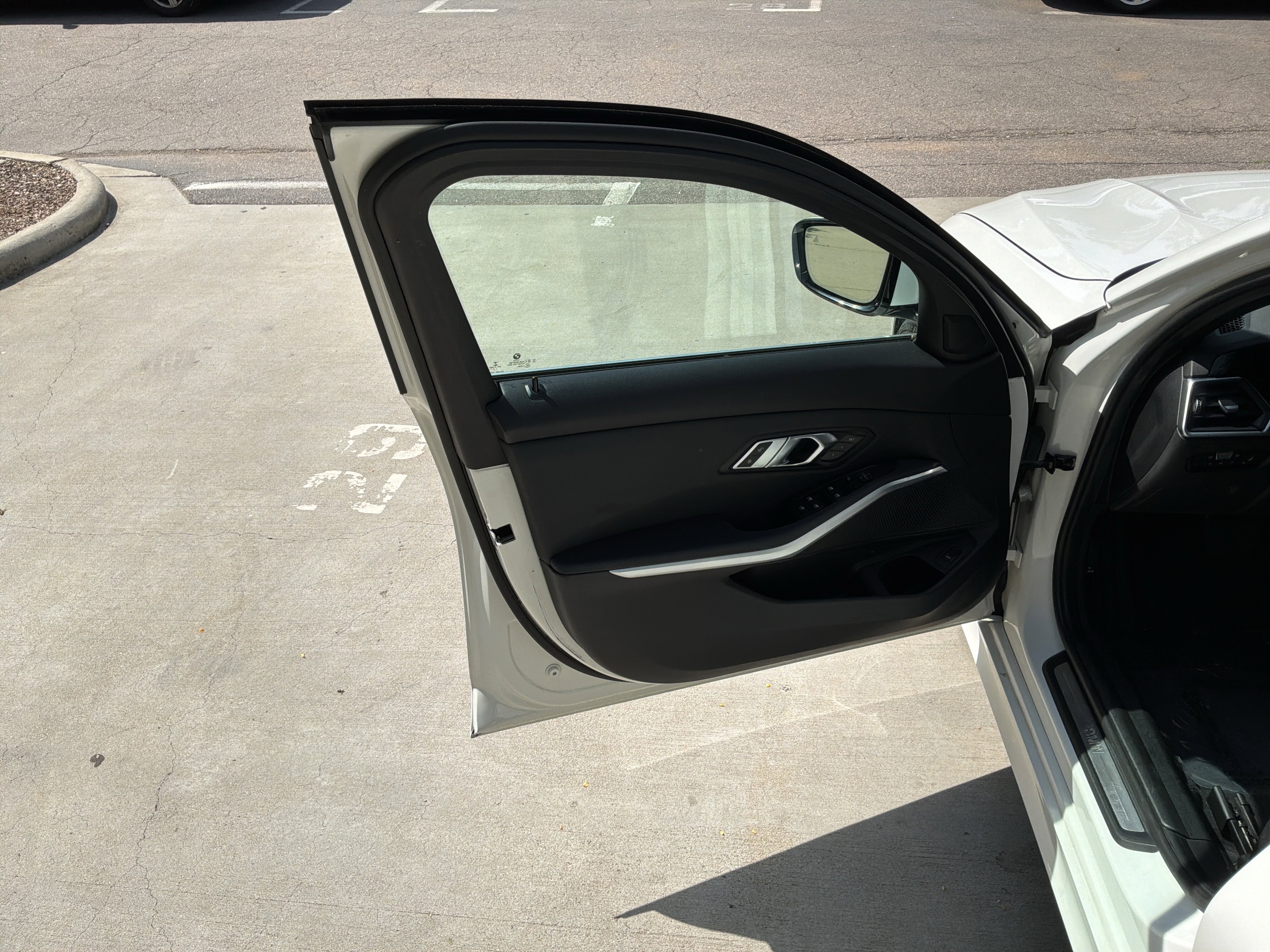 Used 2020 BMW 330i Sedan w/ Convenience Package image 14