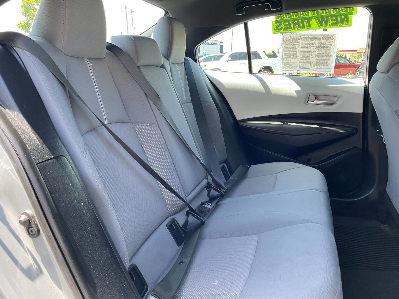 Used 2022 Toyota Corolla SE FWD image 38