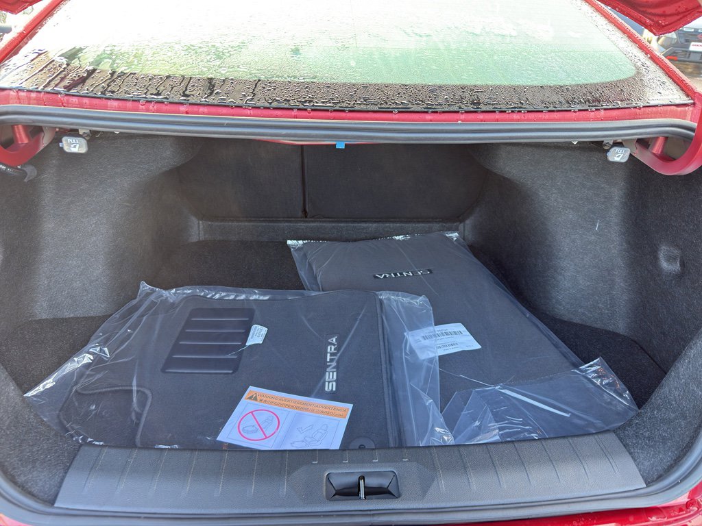 New 2026 Nissan Sentra SR w/ Floor Mat Package image 34