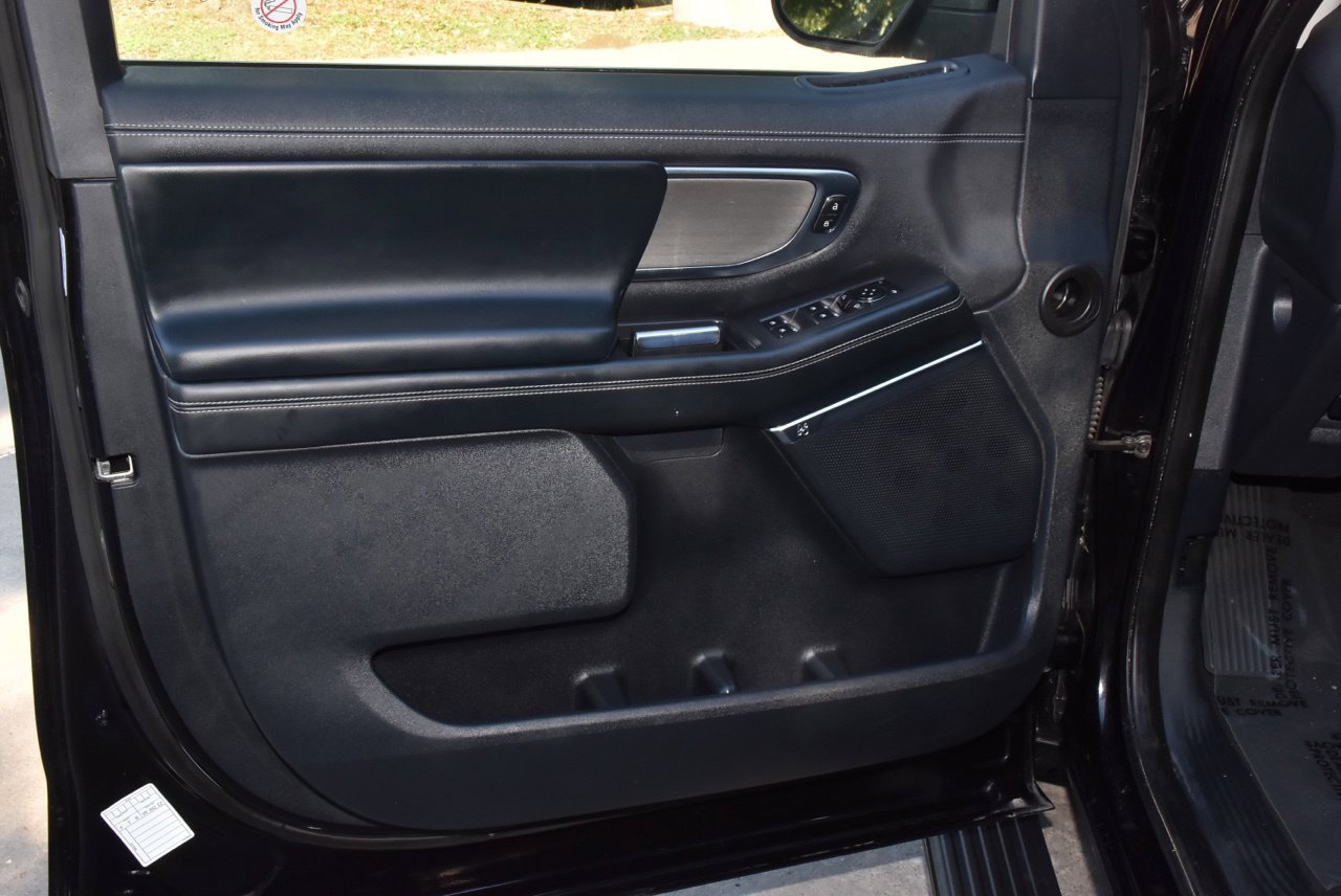 Used 2025 Ford Expedition Max Platinum AWD/4WD image 37