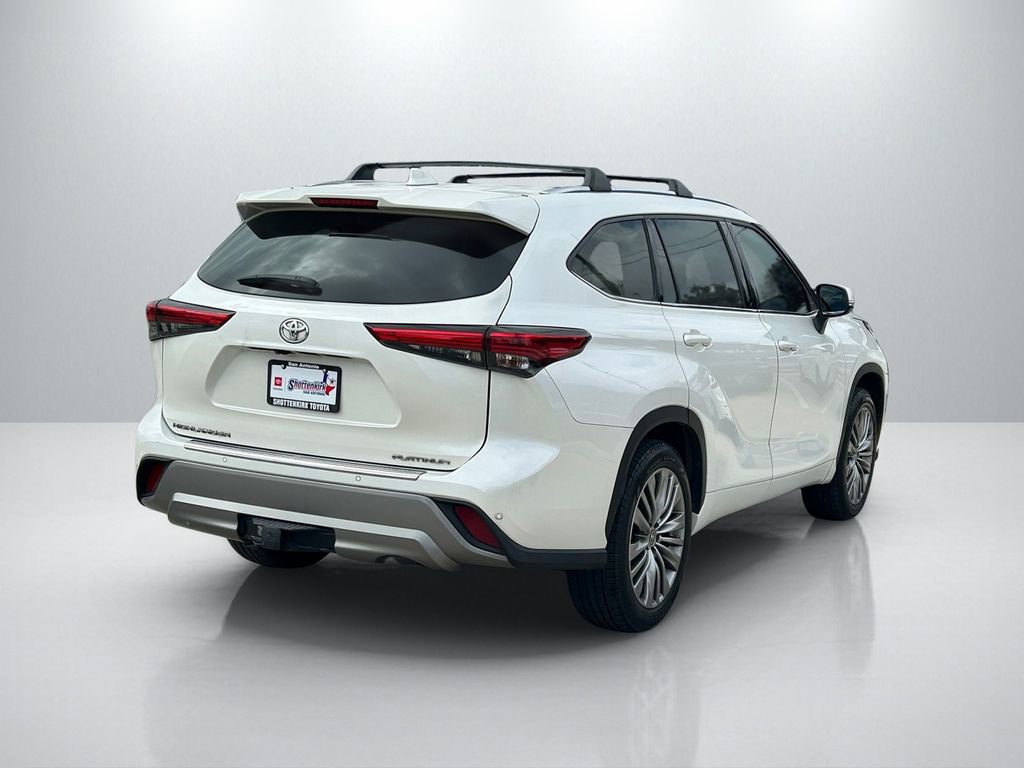 Used 2021 Toyota Highlander Platinum image 5