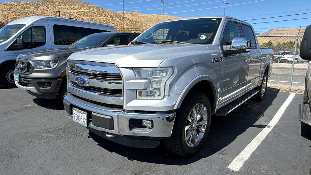 Used 2016 Ford F150 Lariat w/ Equipment Group 502A Luxury AWD/4WD image 3