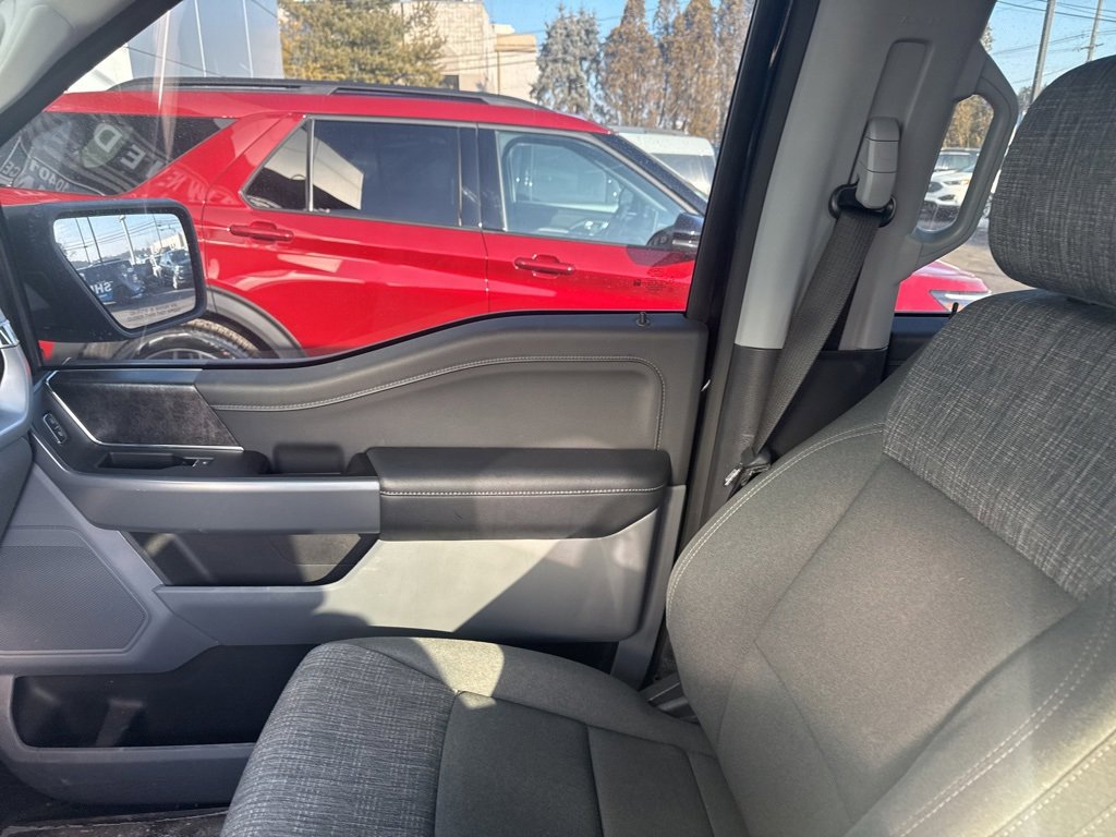 Used 2022 Ford F150 XLT w/ Equipment Group 302A High image 19