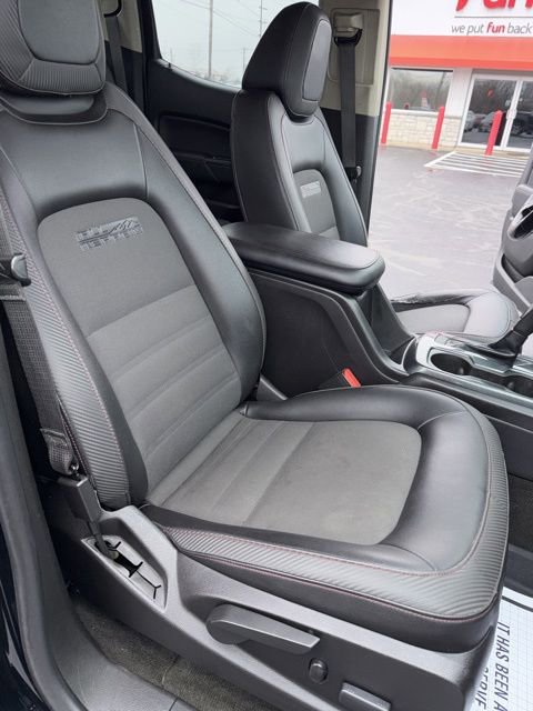 Used 2017 GMC Canyon SLE w/ All Terrain X Package image 25