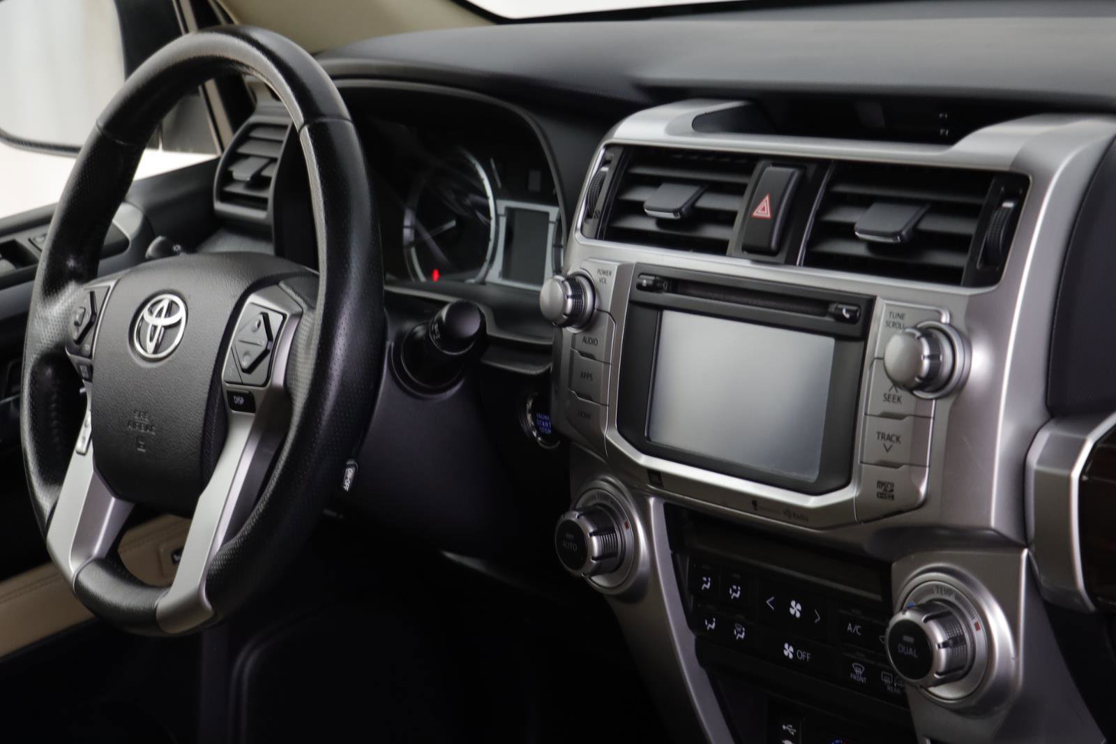 Used 2014 Toyota 4Runner Limited image 21