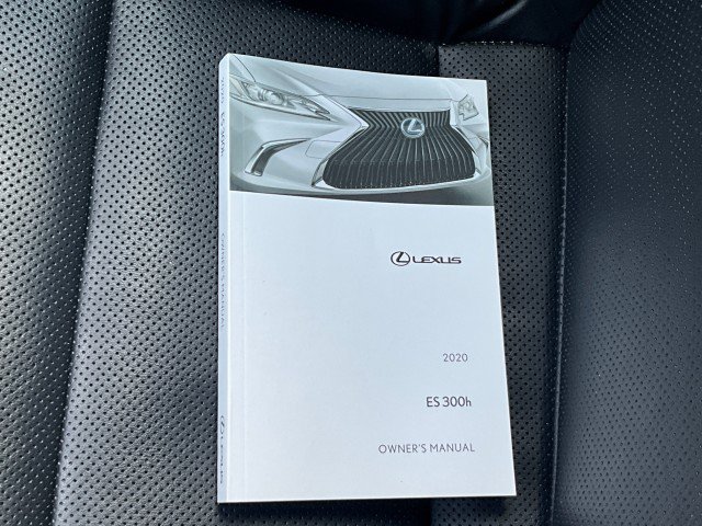 Used 2020 Lexus ES 300h w/ Premium Package FWD image 35