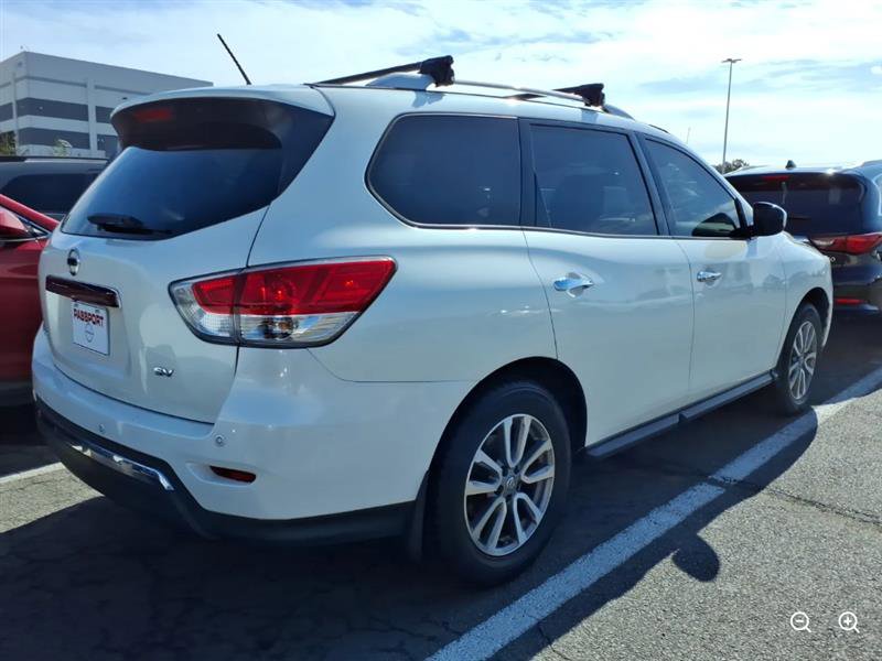 Used 2015 Nissan Pathfinder SV AWD/4WD image 5