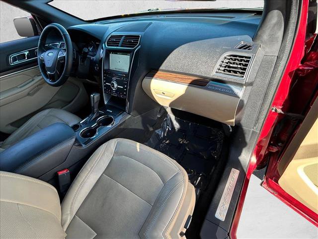 Used 2017 Ford Explorer Limited w/ Equipment Group 301A FWD image 26