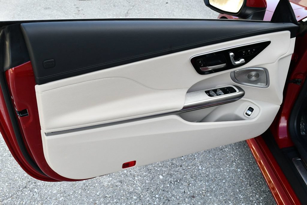 Used 2024 Mercedes-Benz CLE 300 4MATIC Cabriolet image 11