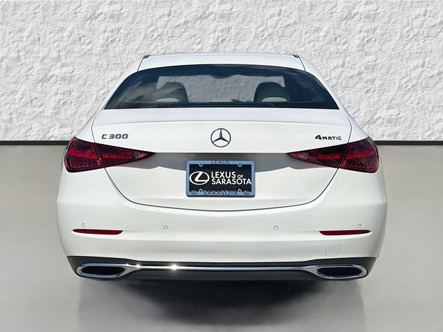 Used 2025 Mercedes-Benz C 300 4MATIC Sedan image 4